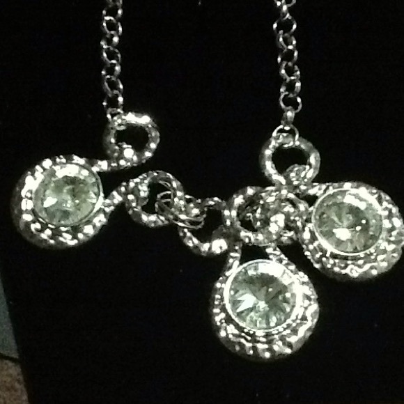 Necklace - Picture 2 of 3